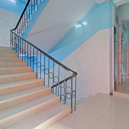 Spot On J P Tourist Home كولاّم المظهر الخارجي الصورة
